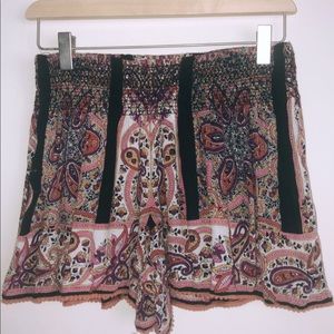 🖤patterned shorts🖤